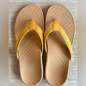 Vionic Casandra Women's Orthotic Sandal in “Buttercup” Yellow